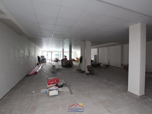 Se vende gran espacio para uso empresarial en Arguineguín, Gran Canaria