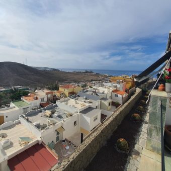 Se alquila bonita casa adosada en Arguineguín, Gran Canaria