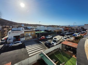 Se vende dúplex espacioso con piscina en Arguineguín, Gran Canaria