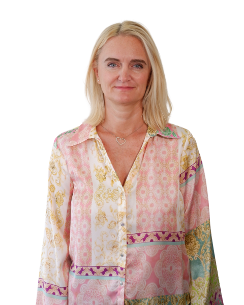 Judit Bauman, Ventas