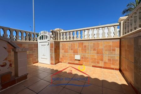 Se vende chalet pareado en el centro de Arguineguín, Gran Canaria