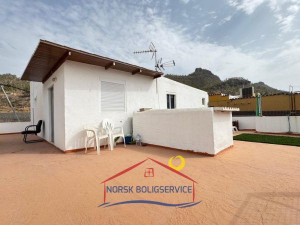 Se vende casa de gran tamaño en Cercado de Araña, Gran Canaria