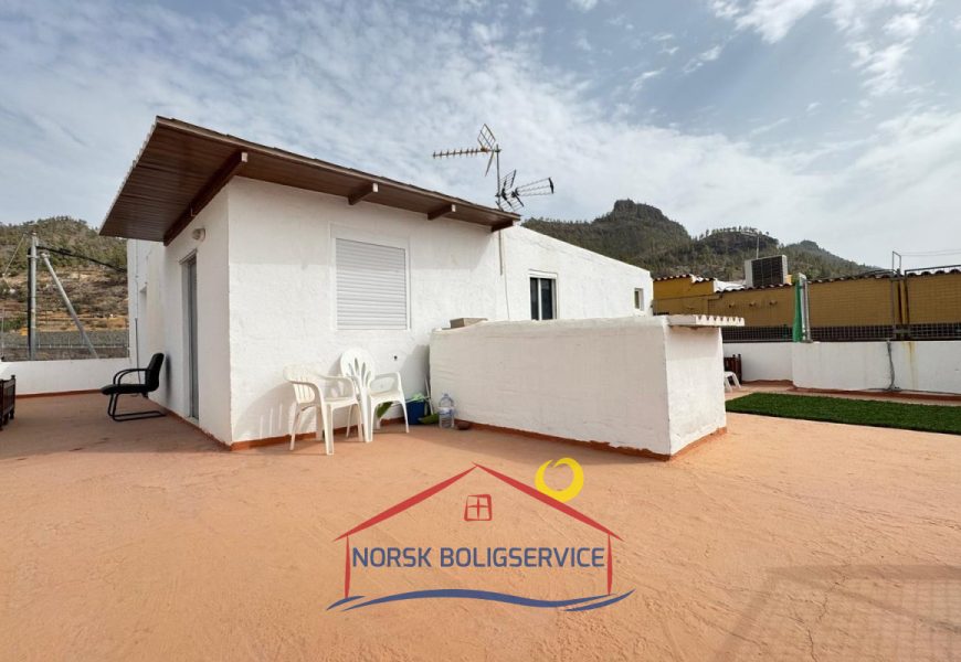 Se vende casa de gran tamaño en Cercado de Araña, Gran Canaria