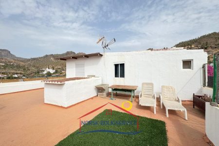Se vende casa de gran tamaño en Cercado de Araña, Gran Canaria
