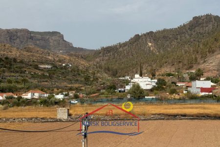 Se vende casa de gran tamaño en Cercado de Araña, Gran Canaria