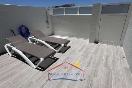 Pronájem bytu s terasou a bazénem v Puerto Rico, Gran Canaria